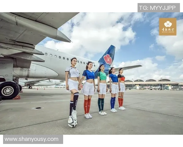 当空姐偶遇足球明星瞬间的心跳与惊喜交织的故事 当空姐偶遇足球明星瞬间的心跳与惊喜交织的故事