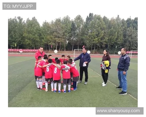 汽车摆件足球明星大空翼带你领略绿茵场上的激情与梦想 汽车摆件足球明星大空翼带你领略绿茵场上的激情与梦想